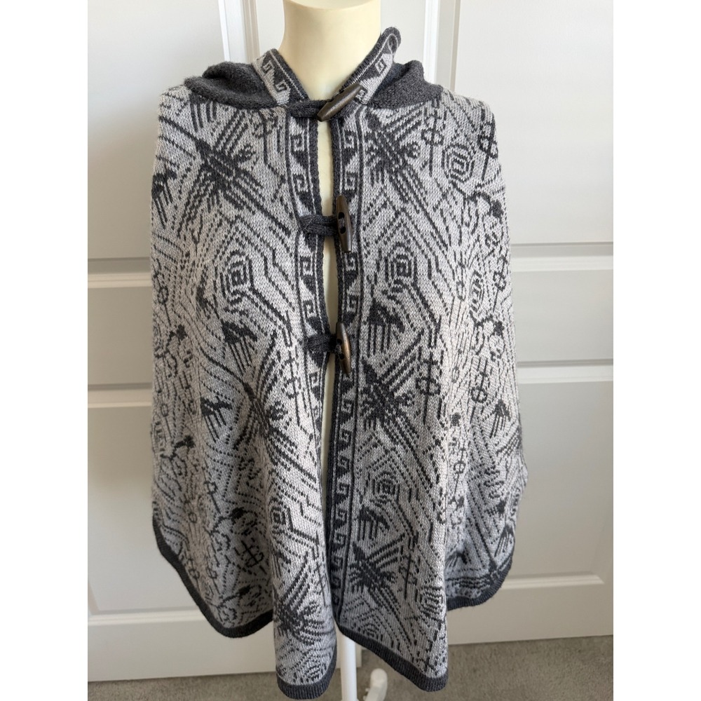 Kiss My Alpaca Grey Knit Hooded Poncho Wrap Toggle Closure Peru